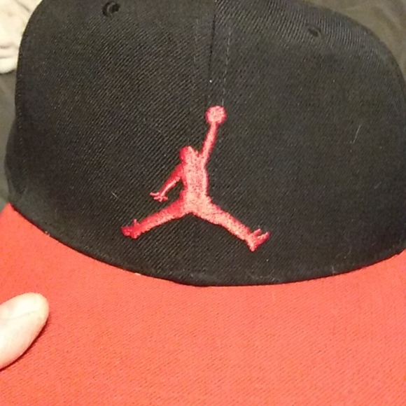 Jordan snapback red billed hat - Picture 1 of 5
